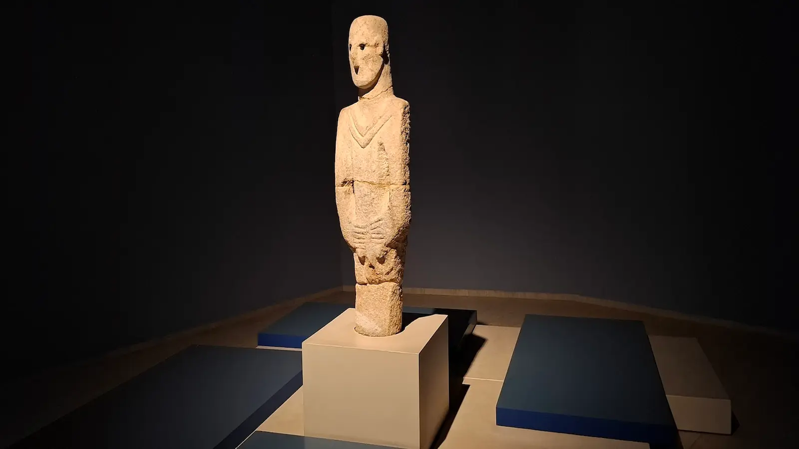 Urfa Man statue, Şanlıurfa Museum, Turkey