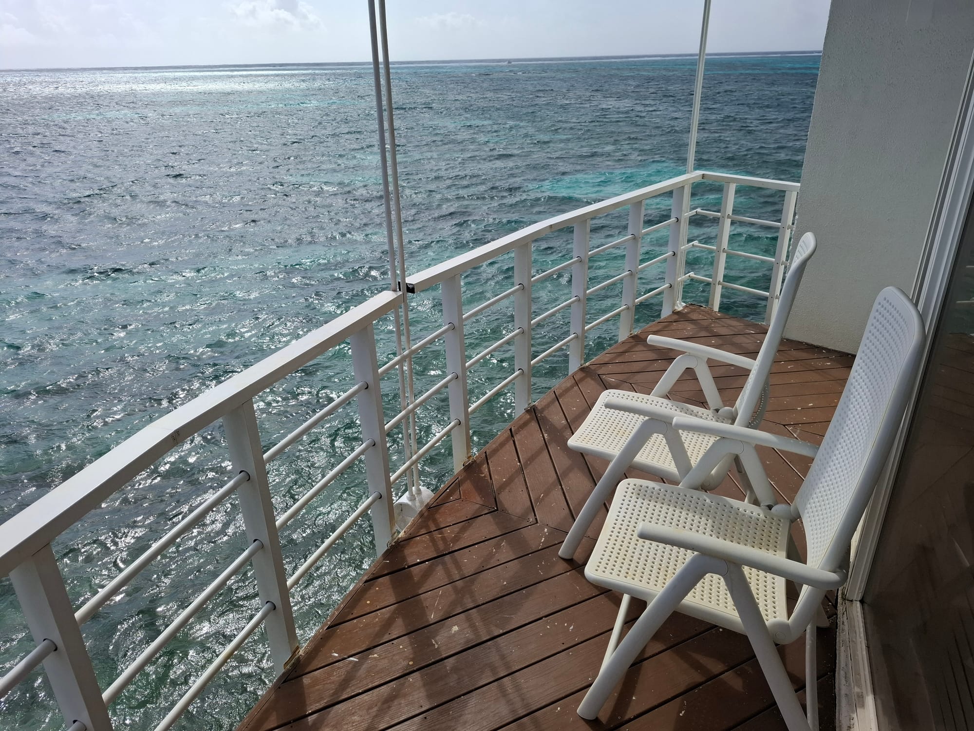 Decameron Aquarium – A Floating Dream with a Few Leaks: San Andrés Island, Colombia